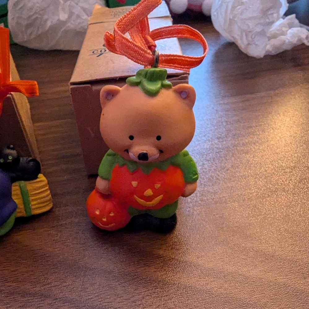 Avon Vintage Halloween Dress up Ornaments - Picture 6 of 8